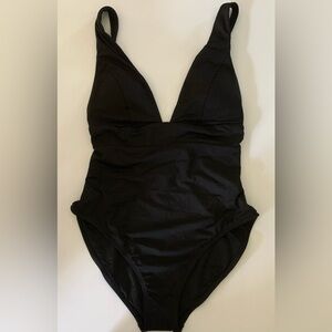 NWT! Andie Sardinia in black